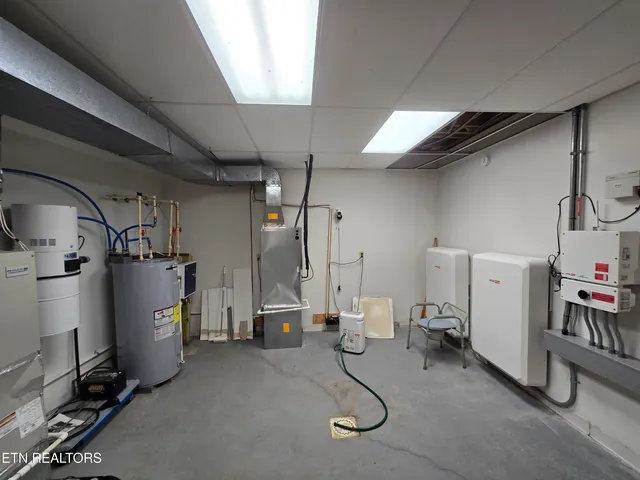 $699,000 | 533 Phoenix Drive, Jonesville, VA 24263