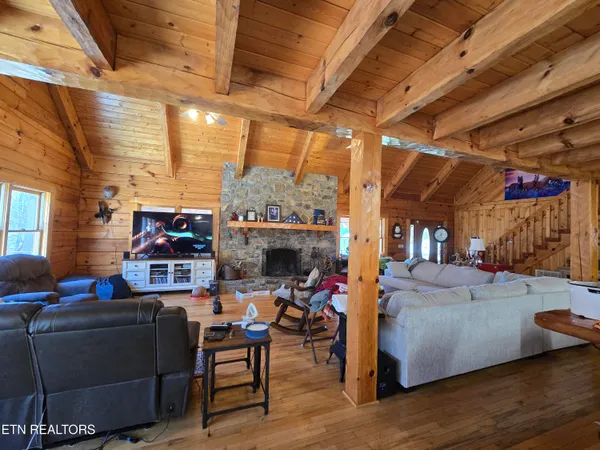$699,000 | 533 Phoenix Drive, Jonesville, VA 24263