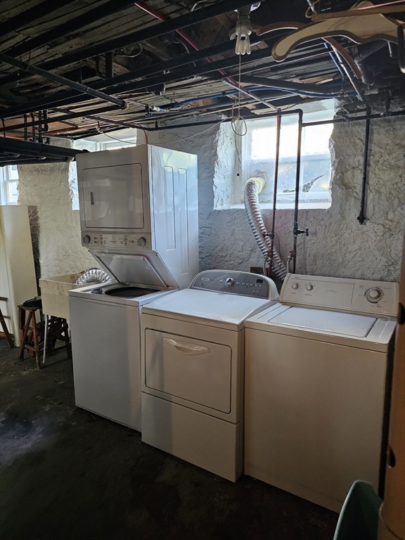 545 Robeson Street Fall River, MA 02720 - Photo 37 of 42 a utility room with dryer and washer