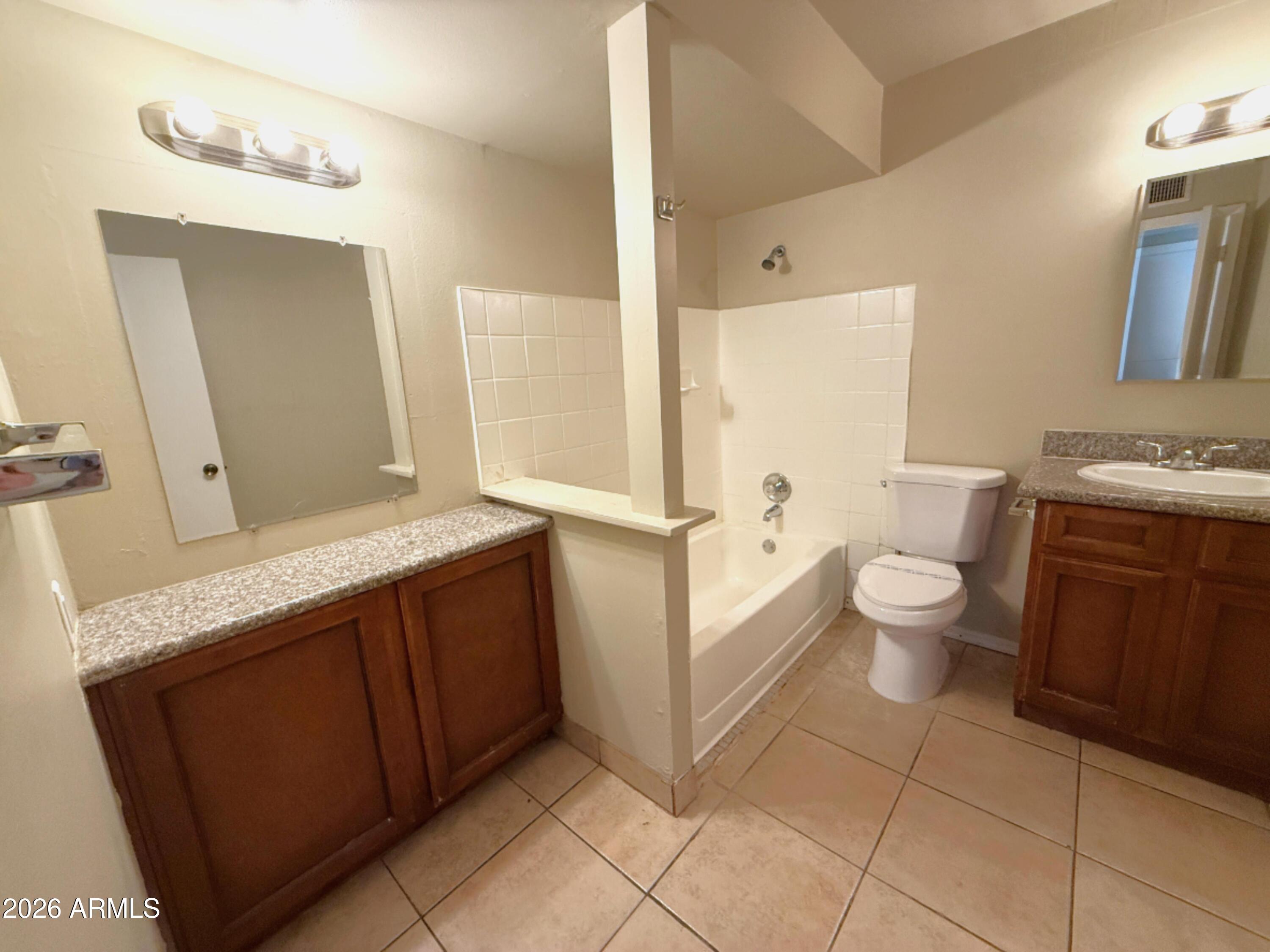 6116 West Monterey Way Phoenix, AZ 85033 - Photo 9 of 14 29