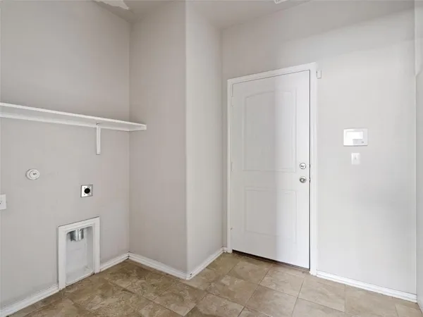 $2,450 | 7633 Rio Pass, Austin, TX 78724