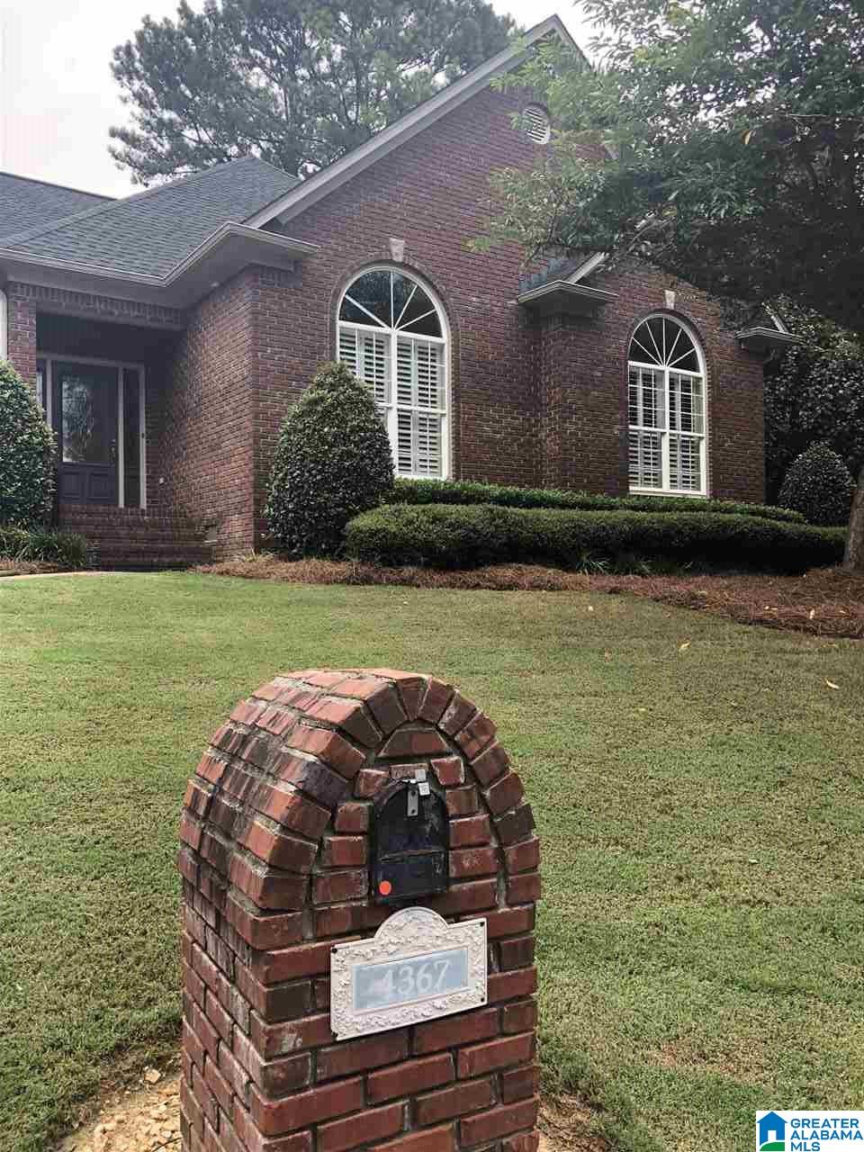 4367 Maplewood Drive Trussville, AL 35173 - Photo 3 of 37