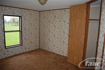 7500 Calkins Road Flint, MI 48532 - Photo 9 of 11 20124889-8.JPG