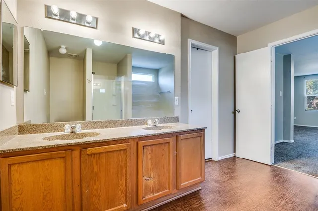 $359,900 | 1046 Graystone Drive, Lancaster, TX 75134