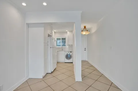 $280,000 | 2311 Northeast 36th Street, Unit 2F, Lighthouse Point, FL 33064