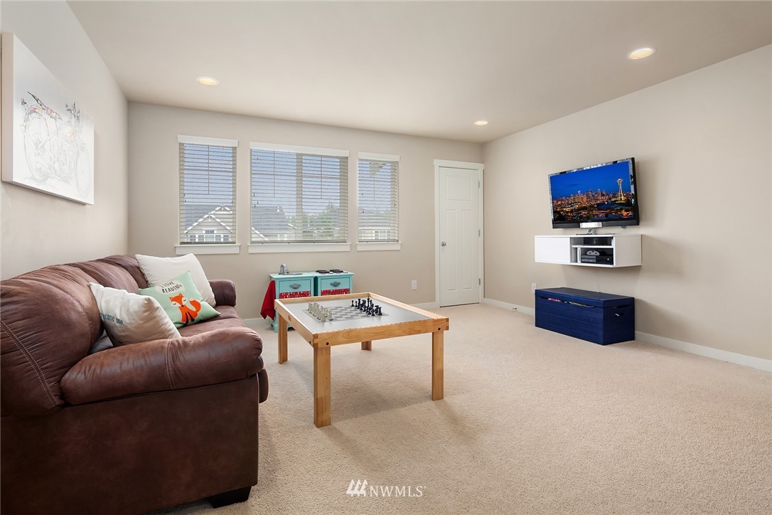 18526 40th Avenue Southeast Bothell, WA 98012 - Photo 12 of 22 Gallery Image 12