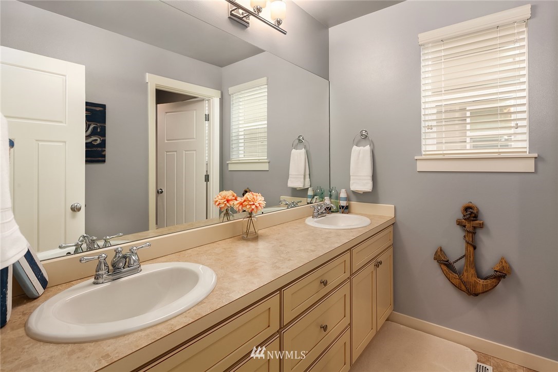 18526 40th Avenue Southeast Bothell, WA 98012 - Photo 14 of 22 Gallery Image 14