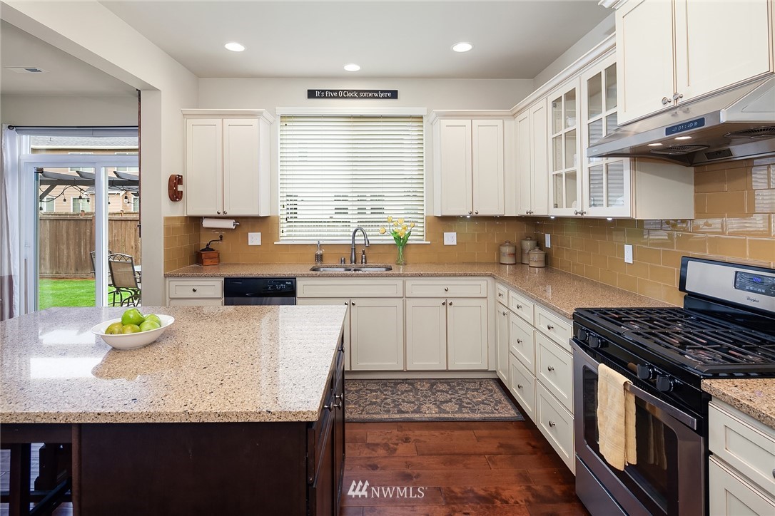 18526 40th Avenue Southeast Bothell, WA 98012 - Photo 4 of 22 Gallery Image 4