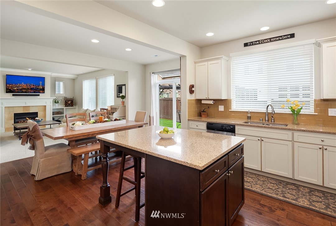 18526 40th Avenue Southeast Bothell, WA 98012 - Photo 5 of 22 Gallery Image 5