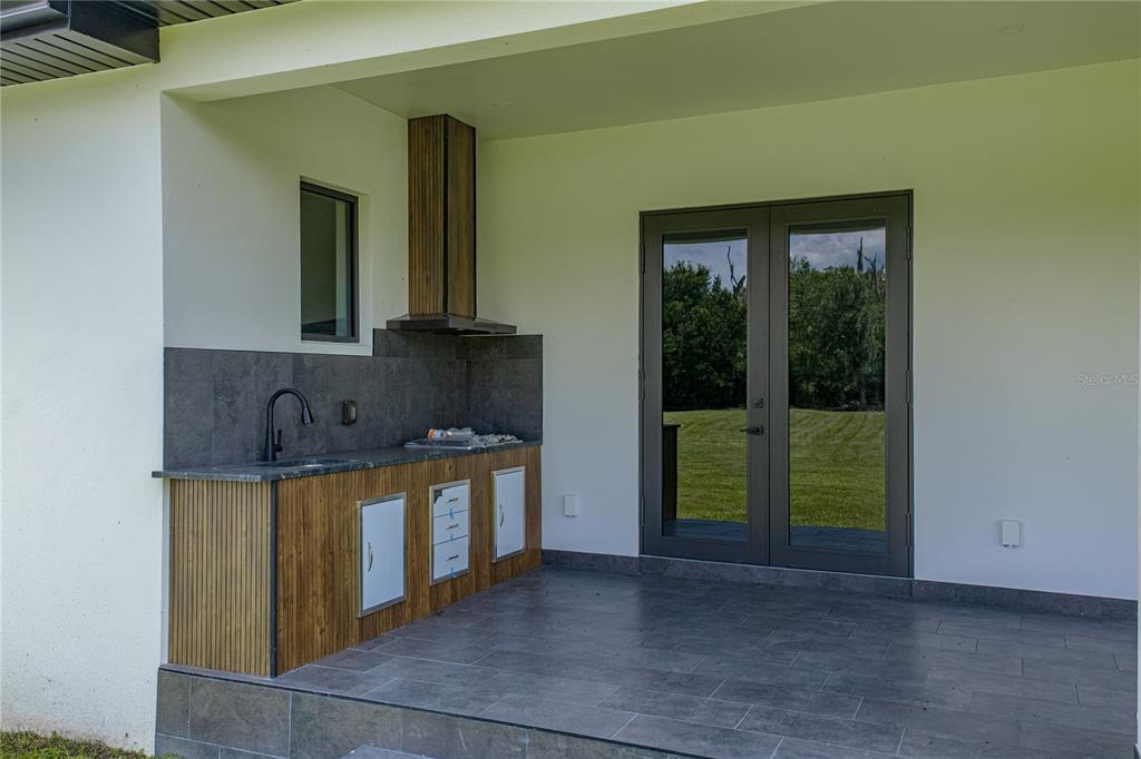 14080 Sydney Road Dover, FL 33527 - Photo 31 of 100