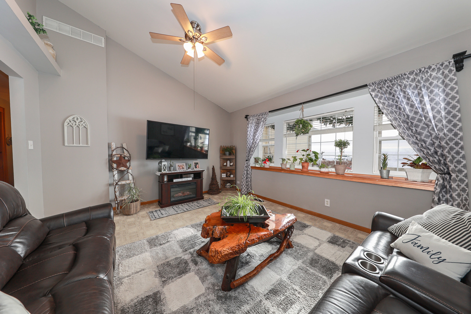 2737 North 35th Road Seneca, IL 61360 - Photo 4 of 25 Gallery Image 4