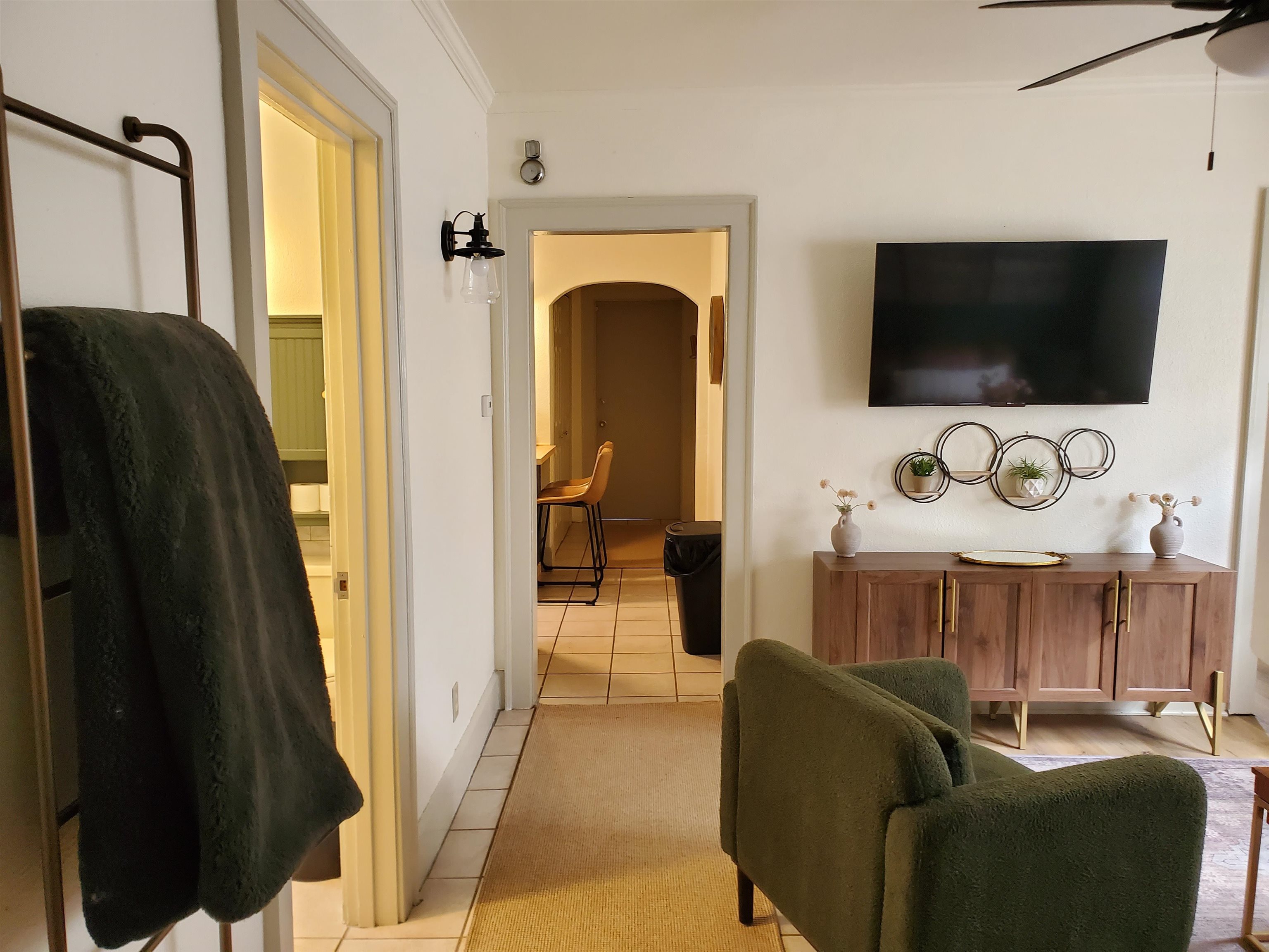 712 Seminary Street Rockford, IL 61104 - Photo 12 of 17