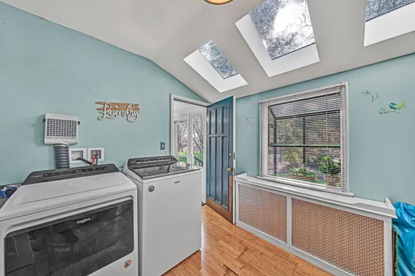 $669,000 | 3814 Belle Aire Circle Southwest, Roanoke, VA 24018