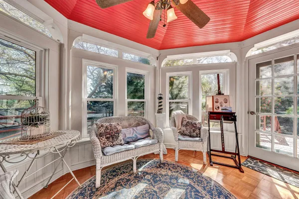 $669,000 | 3814 Belle Aire Circle Southwest, Roanoke, VA 24018