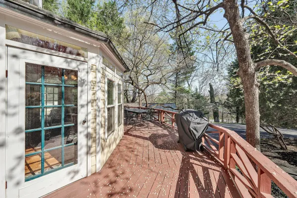 $669,000 | 3814 Belle Aire Circle Southwest, Roanoke, VA 24018