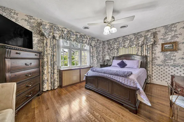 $669,000 | 3814 Belle Aire Circle Southwest, Roanoke, VA 24018