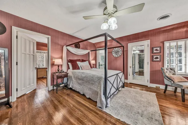 $669,000 | 3814 Belle Aire Circle Southwest, Roanoke, VA 24018