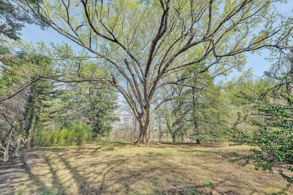 $669,000 | 3814 Belle Aire Circle Southwest, Roanoke, VA 24018
