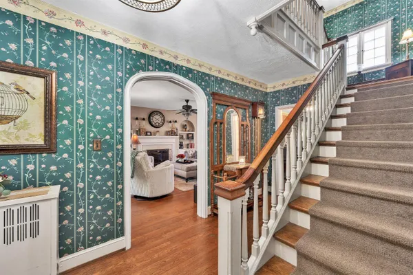 $669,000 | 3814 Belle Aire Circle Southwest, Roanoke, VA 24018