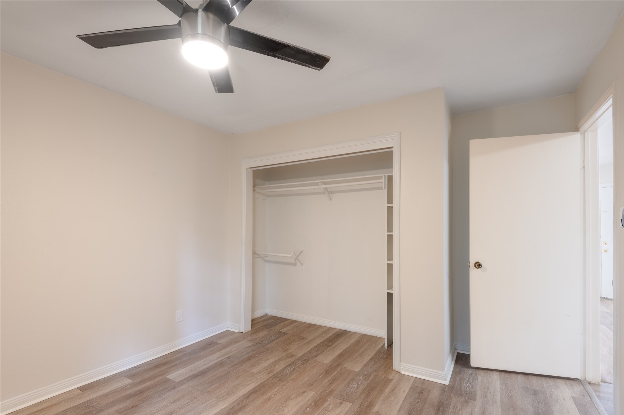 2402 Sycamore Avenue, Unit D6 Huntsville, TX 77340 - Photo 24 of 50