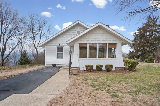 $239,000 | 1019 Price Boulevard, Atchison, KS 66002