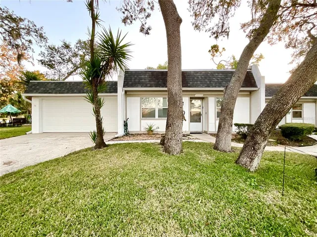 $1,595 | 10605 Timber Lane, Port Richey, FL 34668