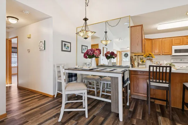 $275,000 | 432 Sarazin Street, Shakopee, MN 55379