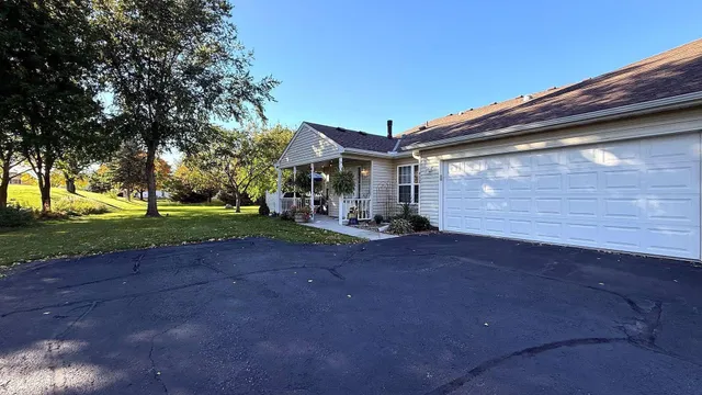 $275,000 | 432 Sarazin Street, Shakopee, MN 55379