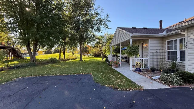 $275,000 | 432 Sarazin Street, Shakopee, MN 55379