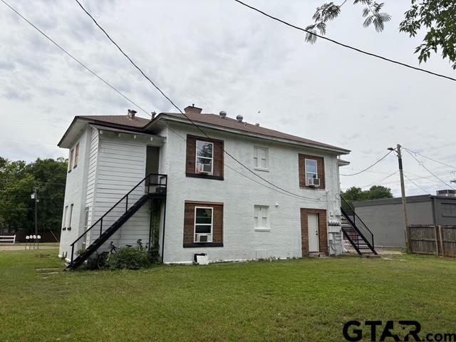 406 South Fredonia Street Longview, TX 75601 - Photo 2 of 7