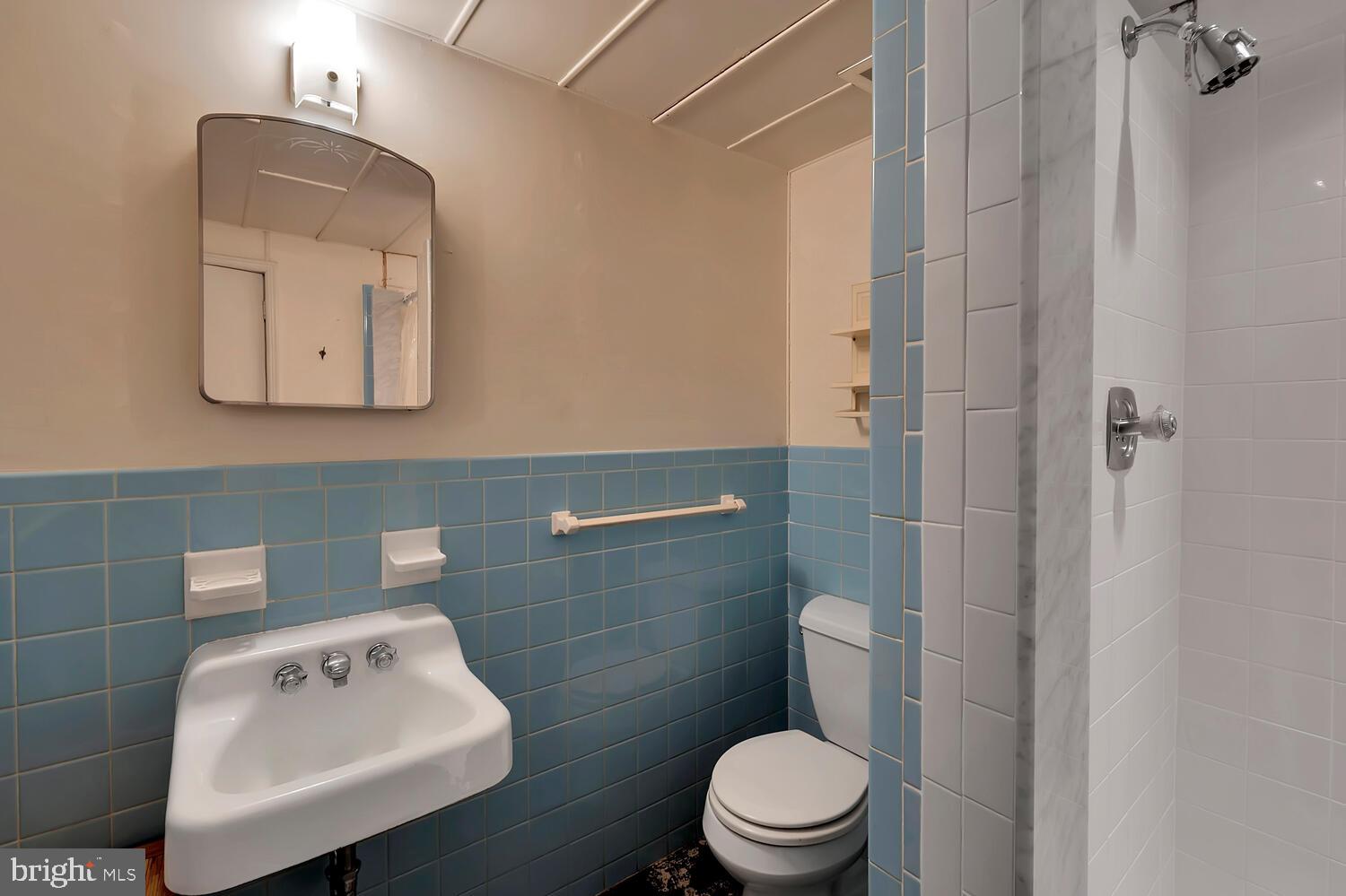 1803 Bybrook Road Wilmington, DE 19803 - Photo 28 of 38 Lower level full bath with shower