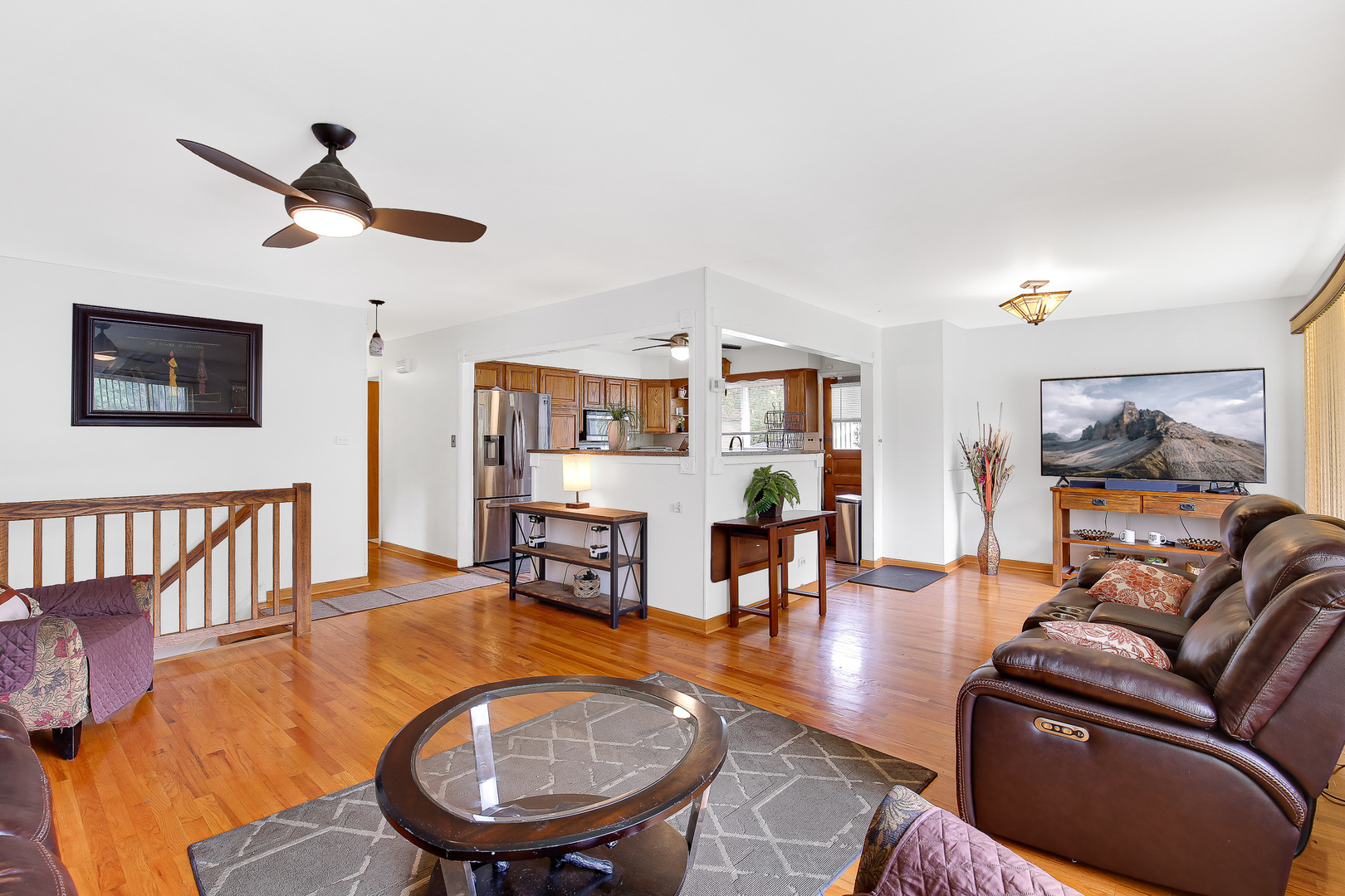 18854 Queens Road Homewood, IL 60430 - Photo 4 of 12