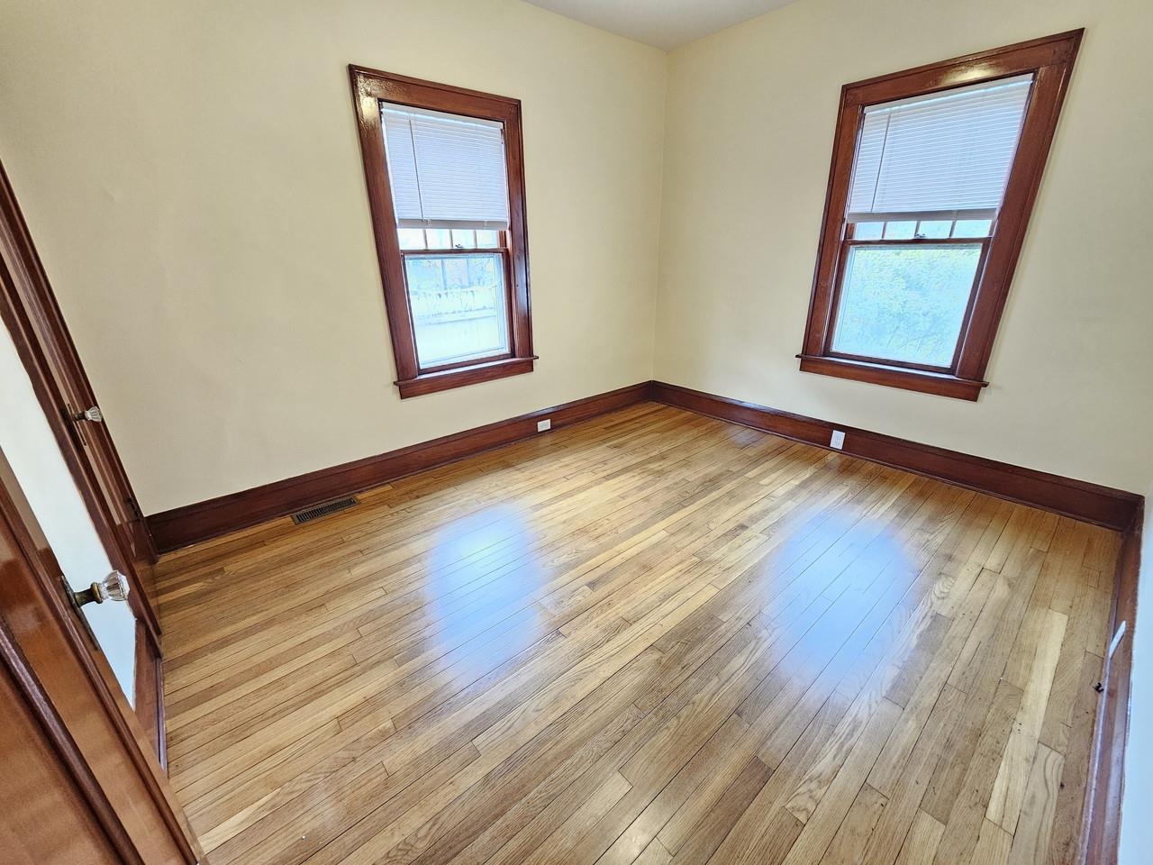 44 Drew Street Burlington, VT 05401 - Photo 19 of 33