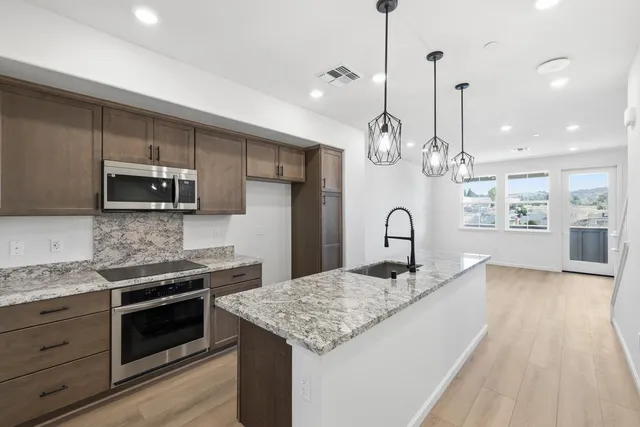 $1,204,320 | 3824-3824a Norbridge Avenue, Castro Valley, CA 94546