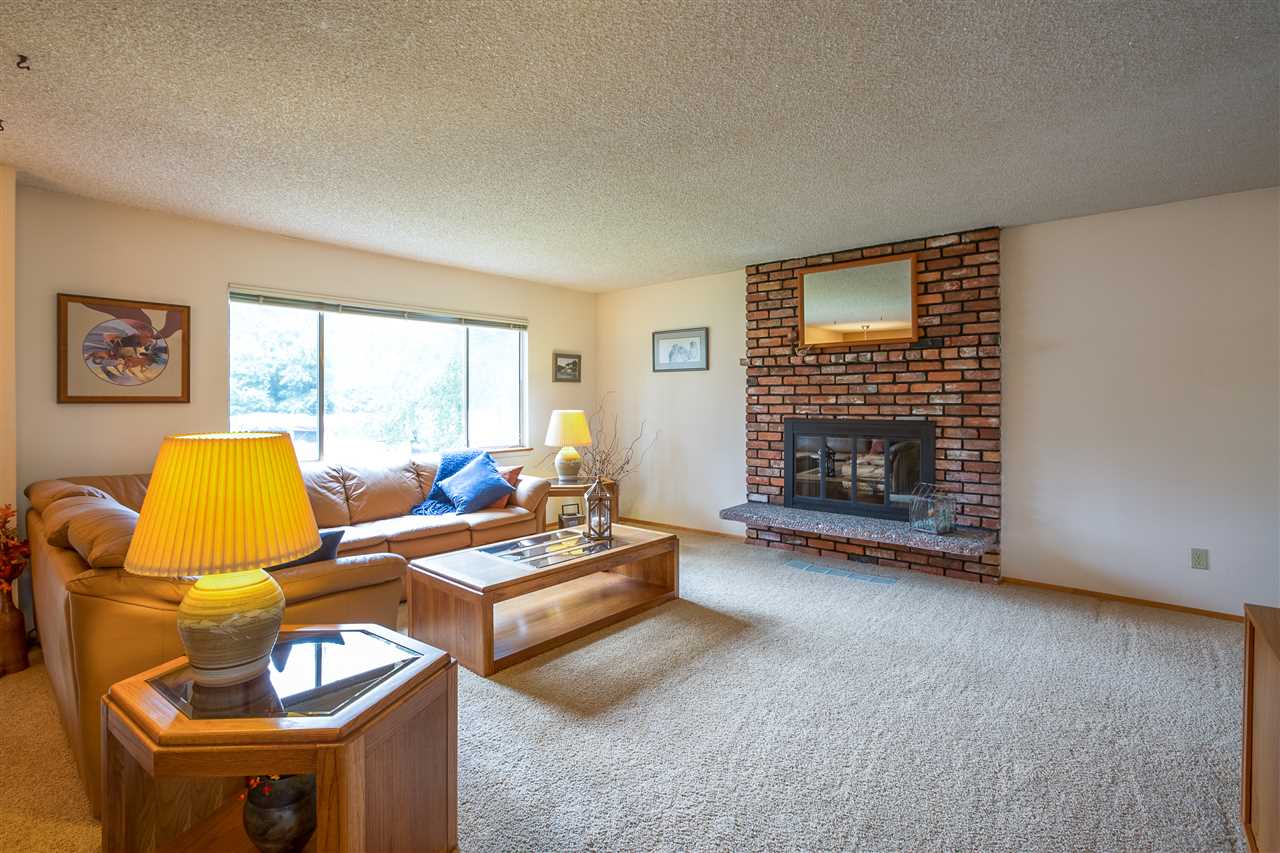 3909 East Beverly Road Mead, WA 99021 - Photo 2 of 20 Gallery Image 2