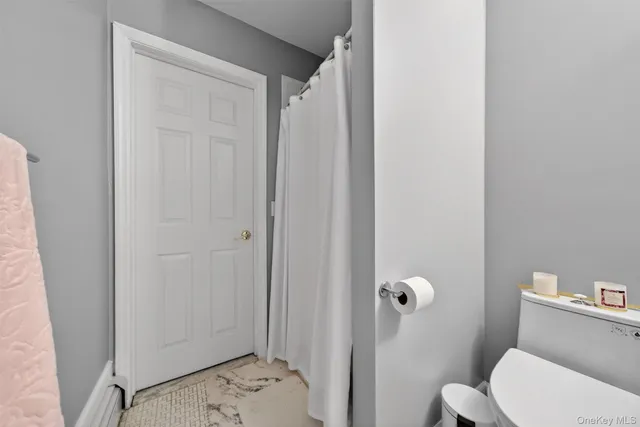 a bathroom with a toilet