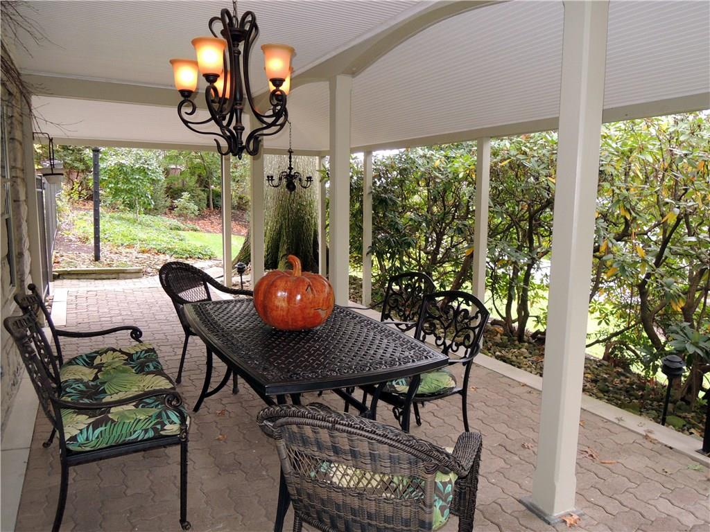 769 Larchmont Road Mt. Lebanon, PA 15243 - Photo 2 of 18 Gallery Image 2