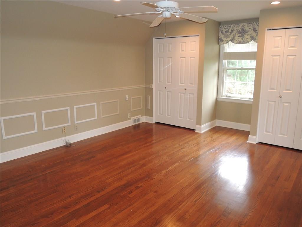 769 Larchmont Road Mt. Lebanon, PA 15243 - Photo 11 of 18 Gallery Image 11