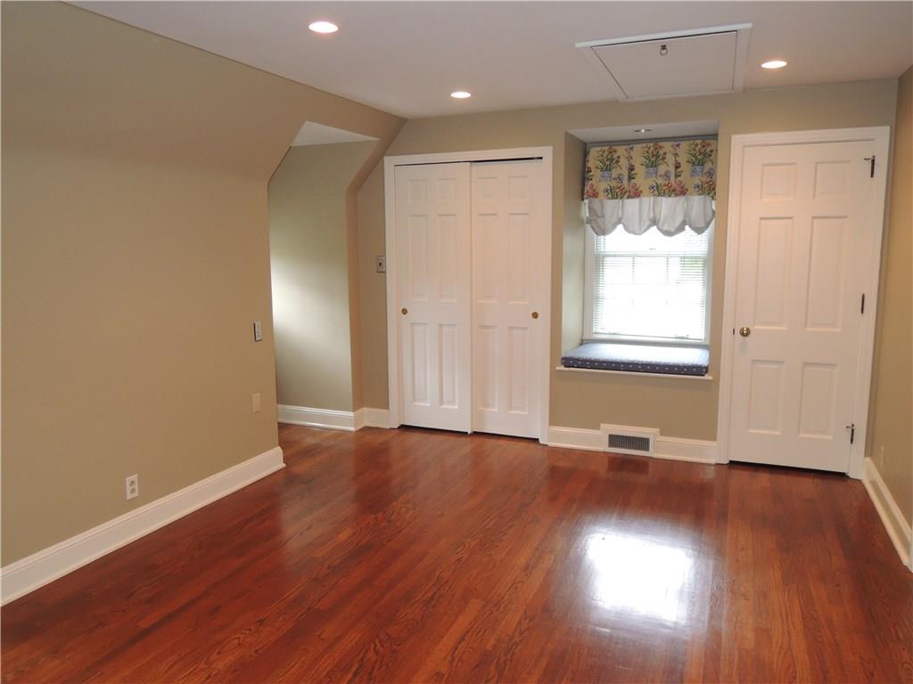 769 Larchmont Road Mt. Lebanon, PA 15243 - Photo 13 of 18 Gallery Image 13