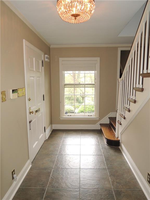 769 Larchmont Road Mt. Lebanon, PA 15243 - Photo 3 of 18 Gallery Image 3