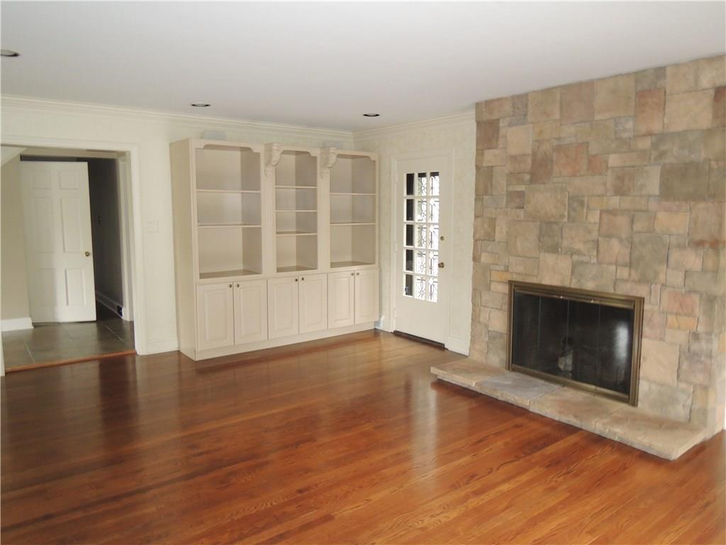 769 Larchmont Road Mt. Lebanon, PA 15243 - Photo 5 of 18 Gallery Image 5