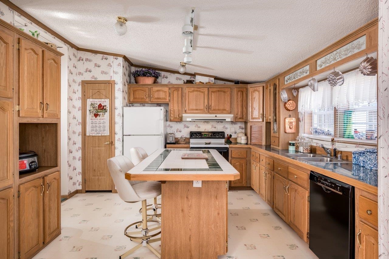 16 Nashoba Drive Rochester, NH 03867 - Photo 3 of 22 Gallery Image 3