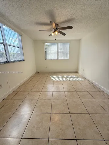 $1,850 | 8225 Lake Drive, Unit 401, Doral, FL 33166