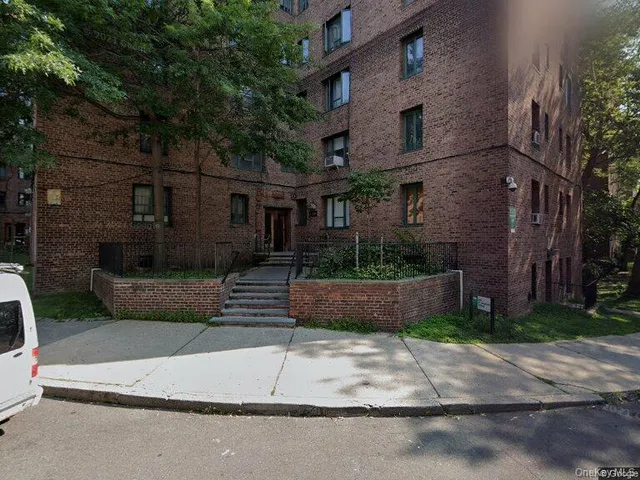 $280,000 | 2075 St Raymond Avenue, Unit 2D | Parkchester