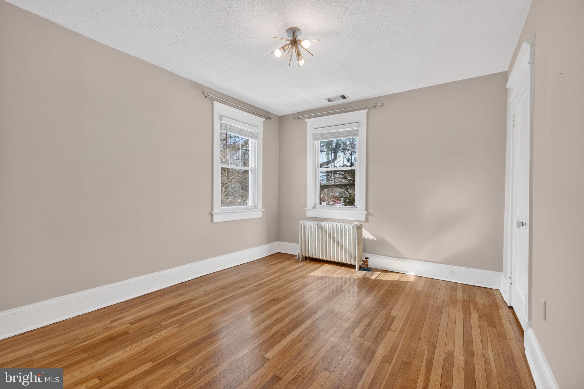 7903 Woodbury Drive Silver Spring, MD 20910 - Photo 12 of 28