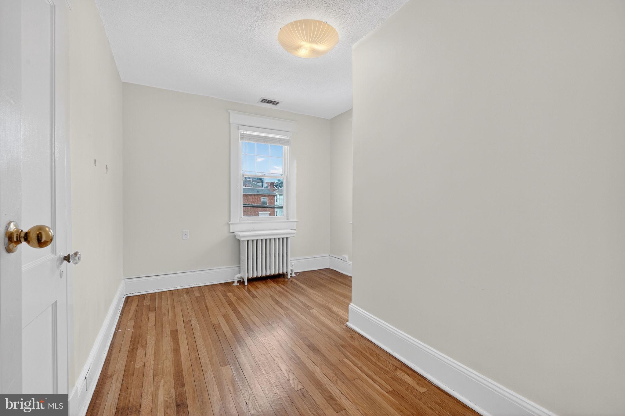 7903 Woodbury Drive Silver Spring, MD 20910 - Photo 13 of 28
