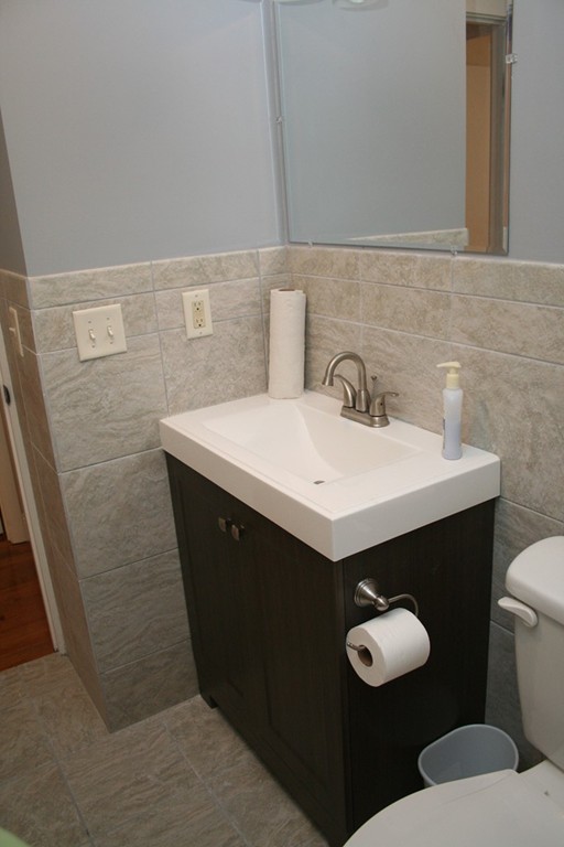 112 Fair Oak Road Springfield, MA 01128 - Photo 9 of 30 Gallery Image 9