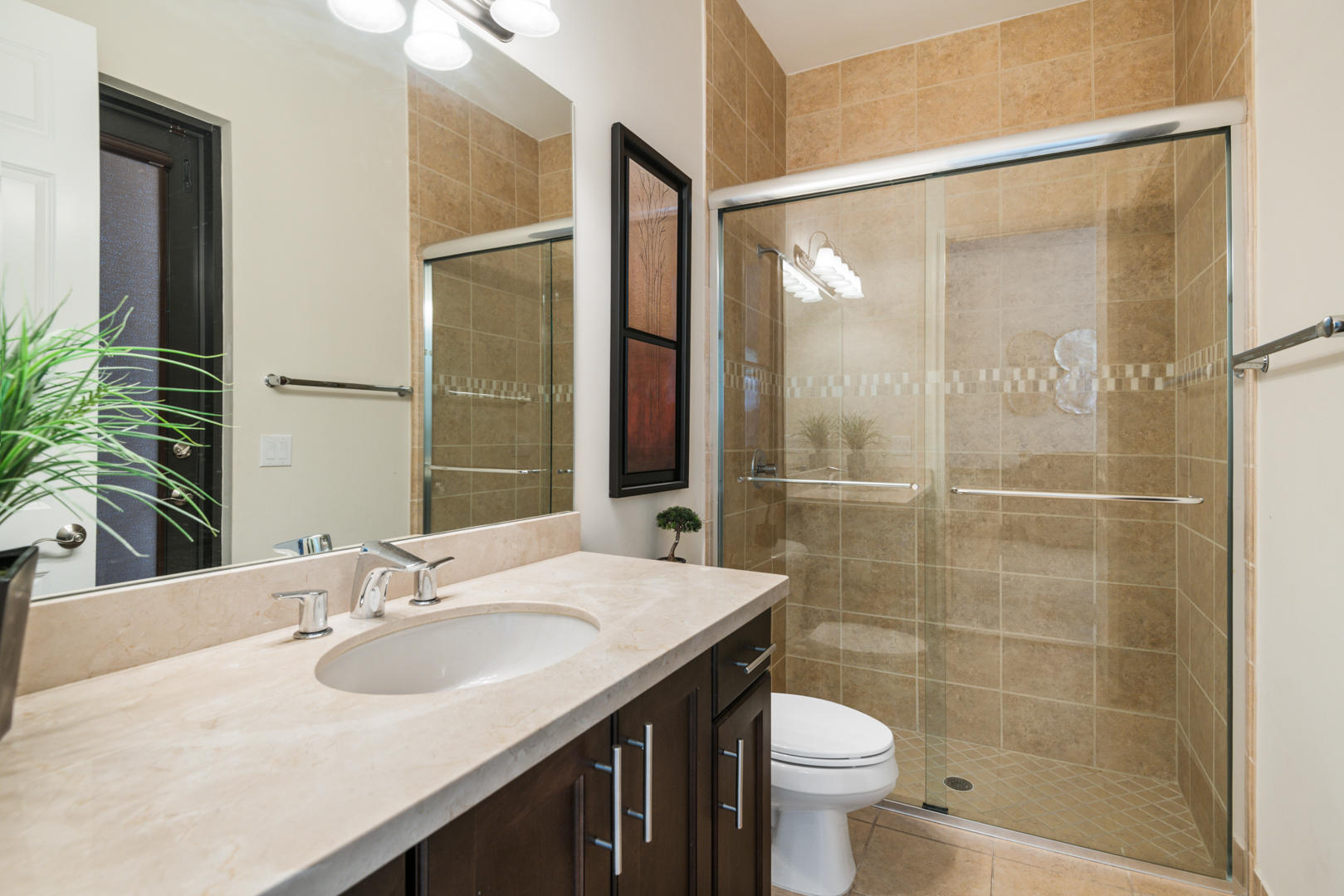 8724 Lewis River Road Delray Beach, FL 33446 - Photo 29 of 50 Secondary Bathroom