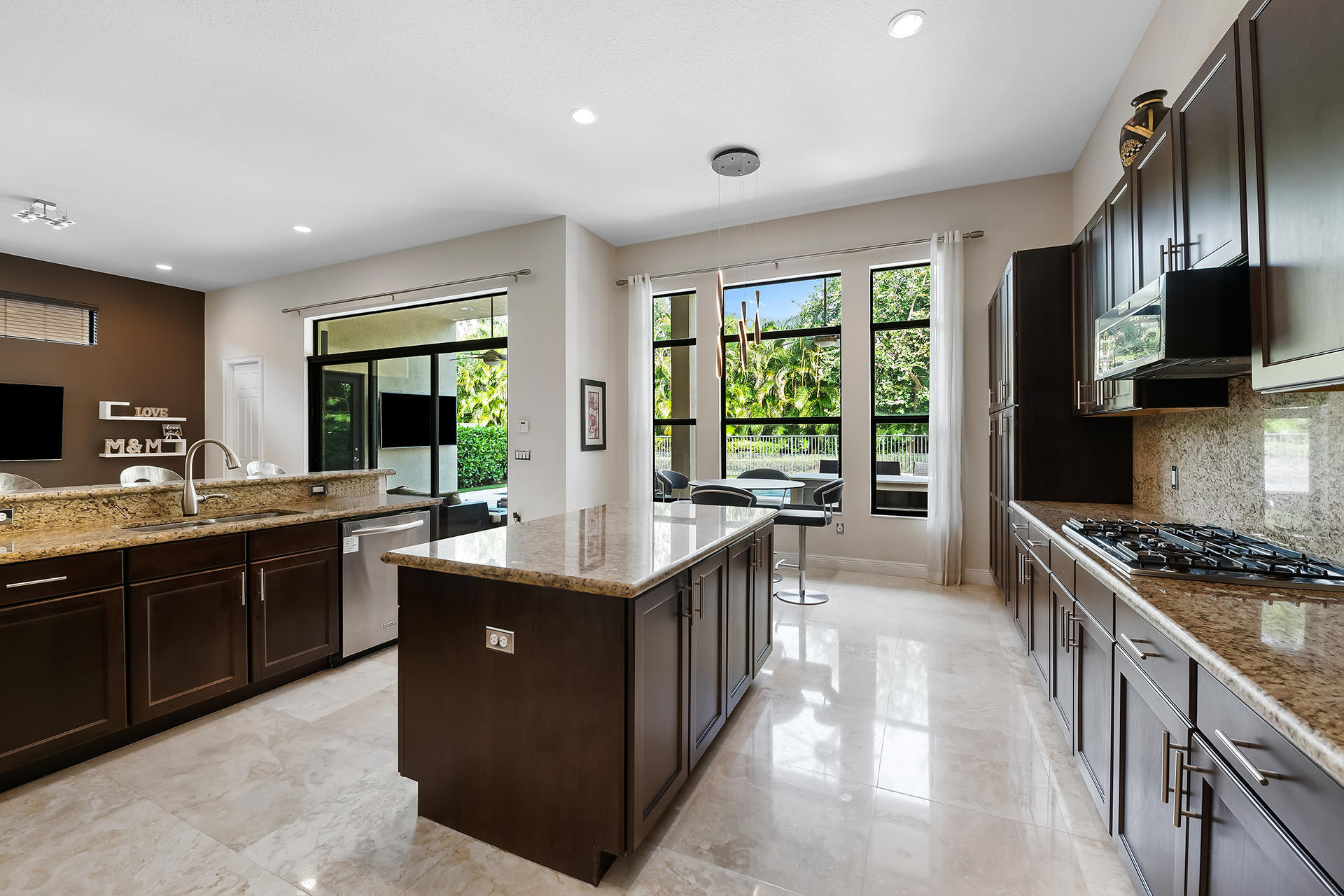 8724 Lewis River Road Delray Beach, FL 33446 - Photo 10 of 50 Kitchen