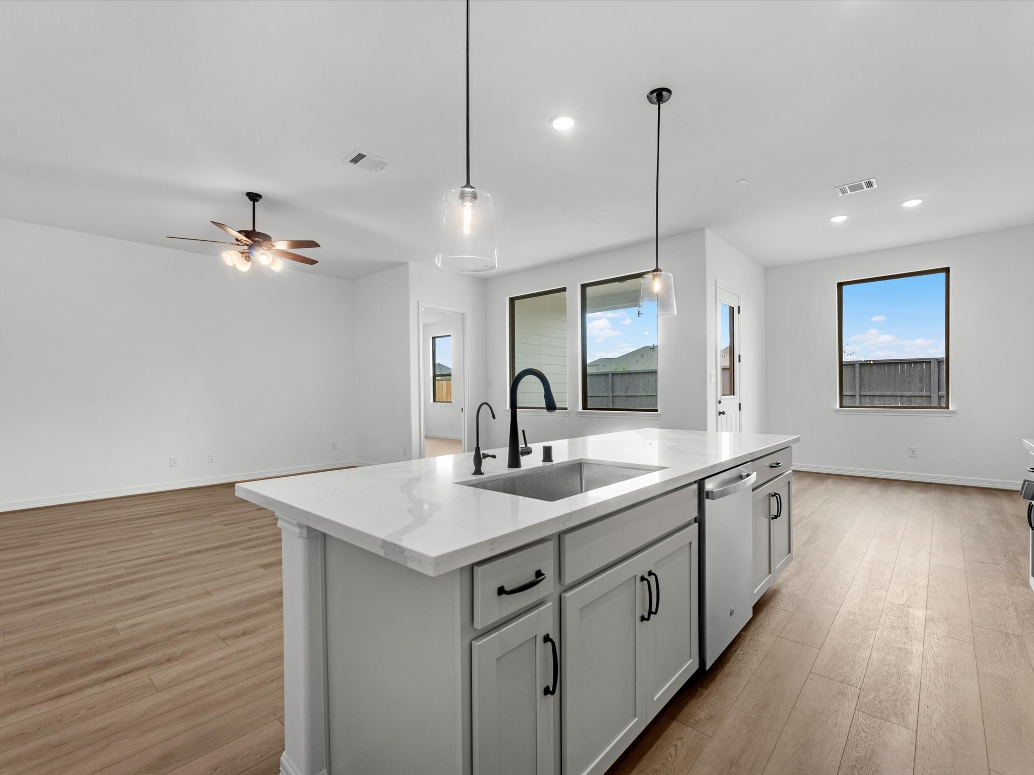 634 Beautyberry Way Rosenberg, TX 77471 - Photo 5 of 14 Representative Photo